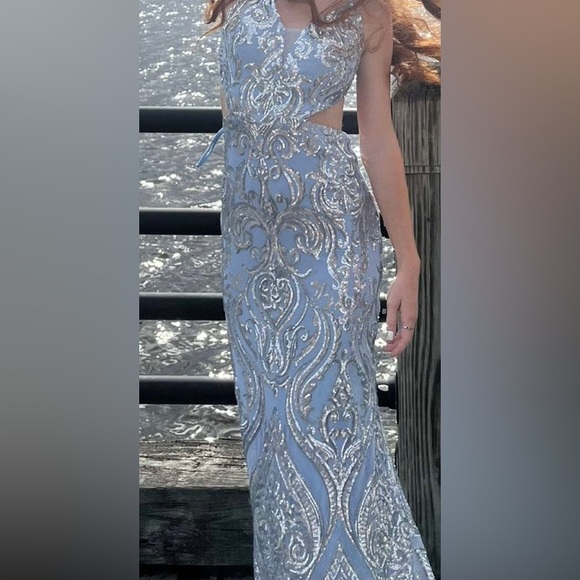 Prom Dress - Picture 2 of 2